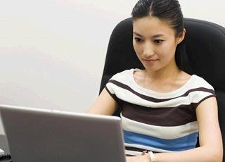 乳腺炎是怎么引起的?